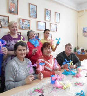 Мастер-класс для взрослых по изготовлению оберега-Масленицы