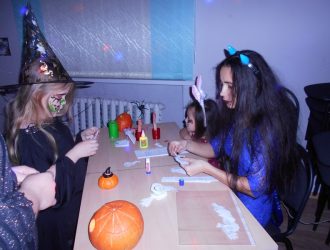 Мастер-класс «Монстрики и привидения»