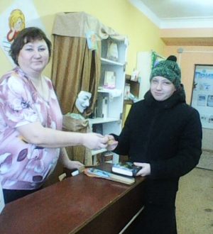 В новый год — с подарками