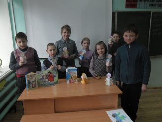 «В марте есть такой денёк»: литературное чтение, творческое занятие