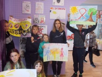 Встреча детей из лагеря Саврасовской школы
