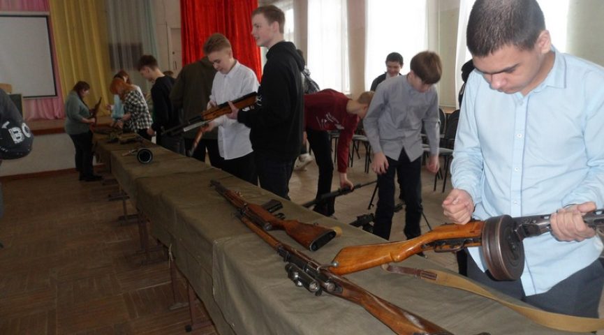 Выставка оружия времён Великой Отечественной войны