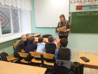 «Маша и медведь»: кукольный театр