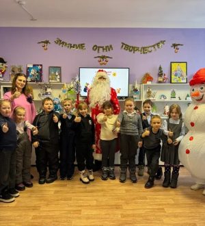 Выставка «Зимние огни творчества»