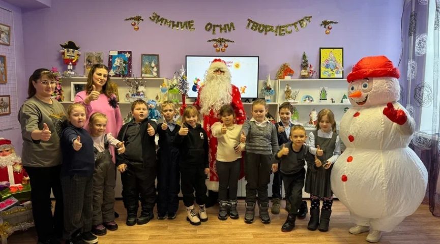 Выставка «Зимние огни творчества»